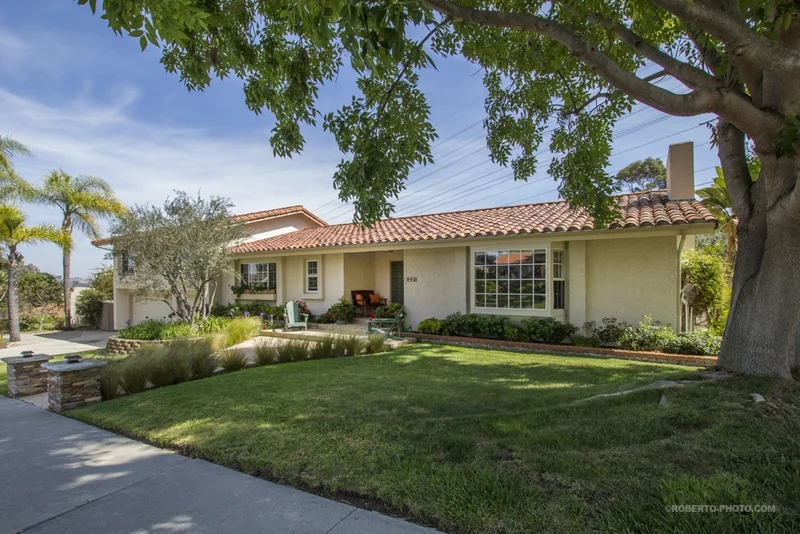 902 Santa Helena, Solana Beach, CA 92075