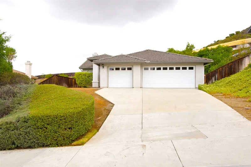 8601 Clifford Heights Rd., Santee, CA 92071