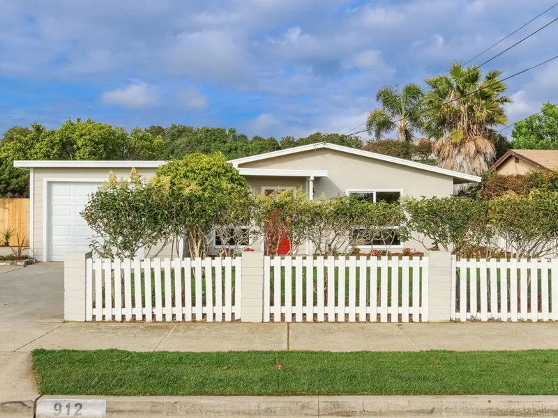 912 Langford Street, Oceanside, CA 92058