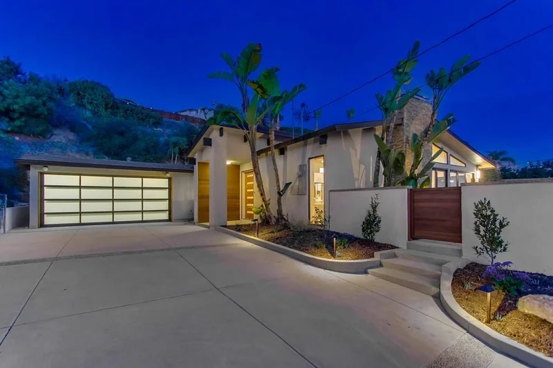 2554 San Anselmo, San Diego, CA 92109