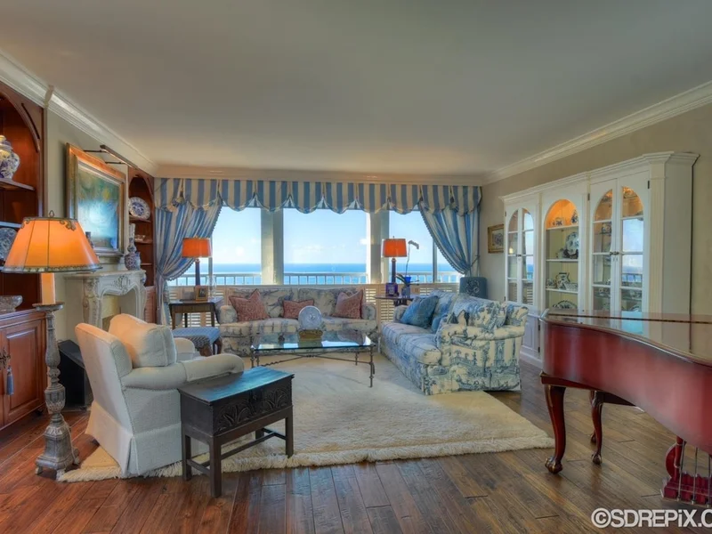 1001 Genter Street #7H&I, La Jolla, CA 92037