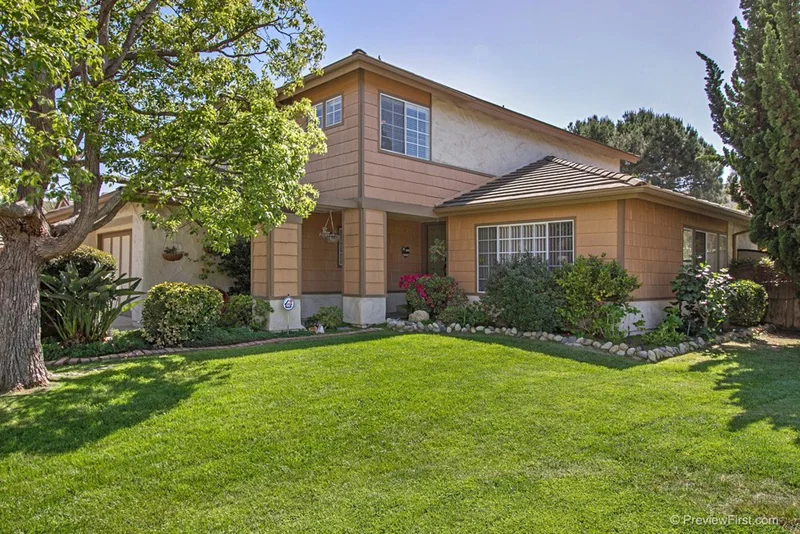 7953 Camino Alvaro, Carlsbad, CA 92009