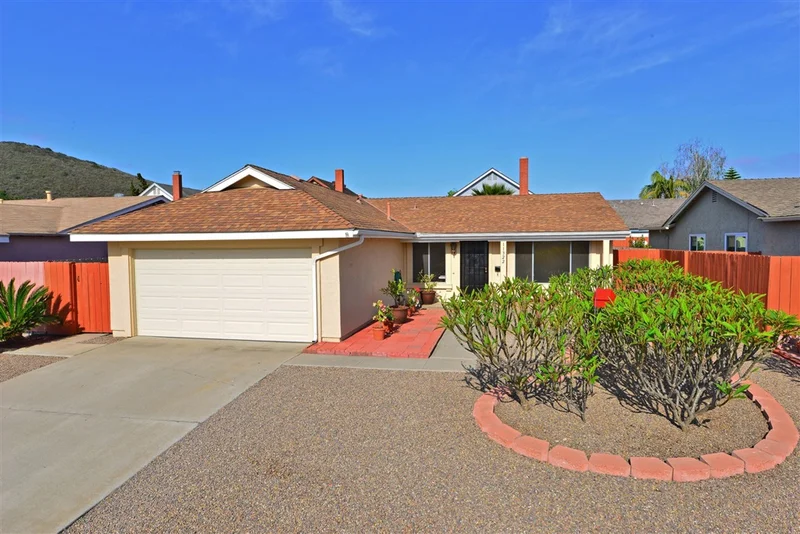 11322 Linares St., San Diego, CA 92129