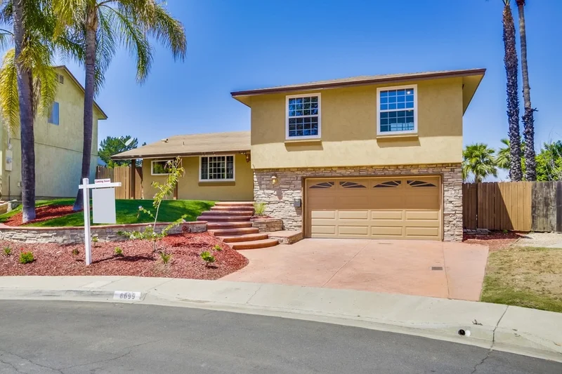8699 Dent Dr, San Diego, CA 92119