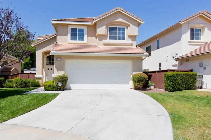 8770 Gracilior Court, Escondido, CA 92026