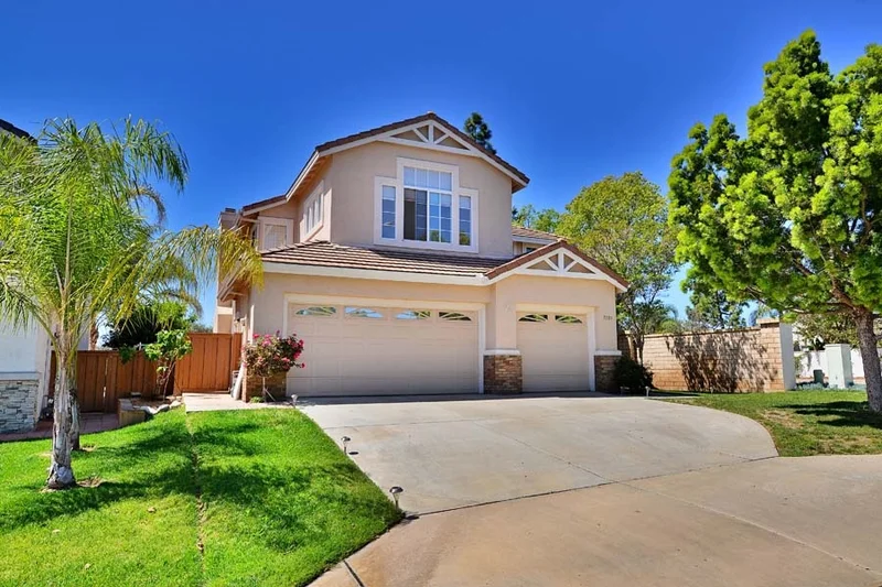 5605 Glenstone, San Diego, CA 92121