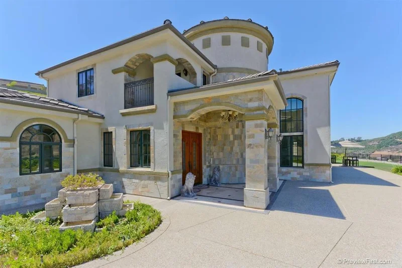 29623 Valley Of The King, Vista, CA 92084