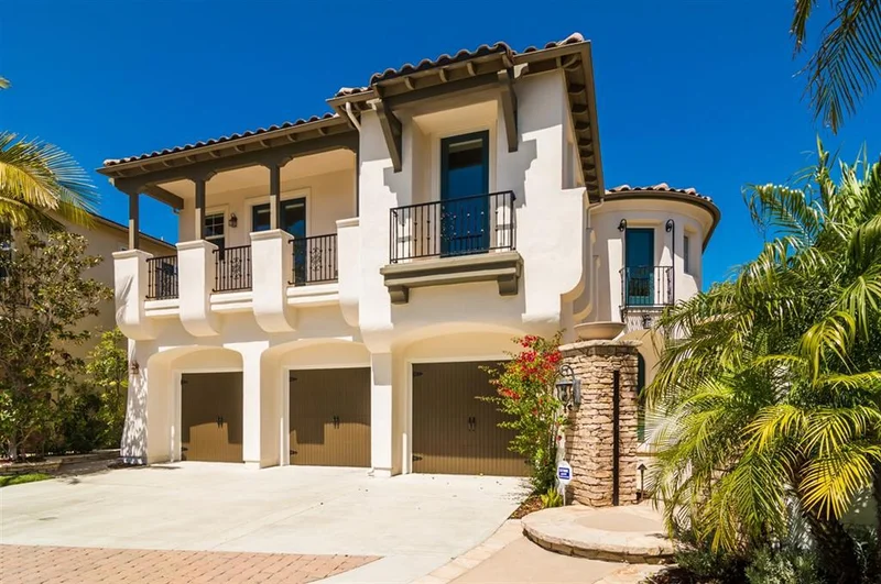5574 Valerio, San Diego, CA 92130
