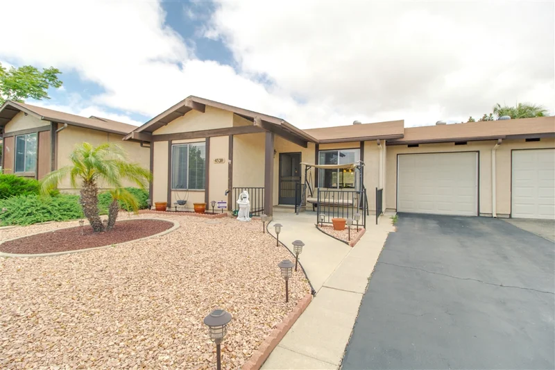 4538 Goldenridge Drive, Oceanside, CA 92056