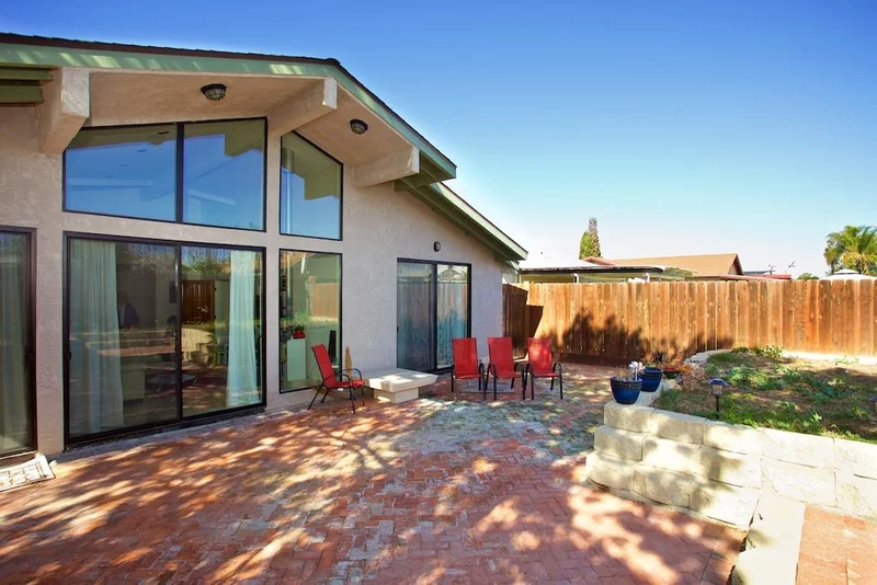 10241 Eagle Rock Ave, San Diego, CA 92126