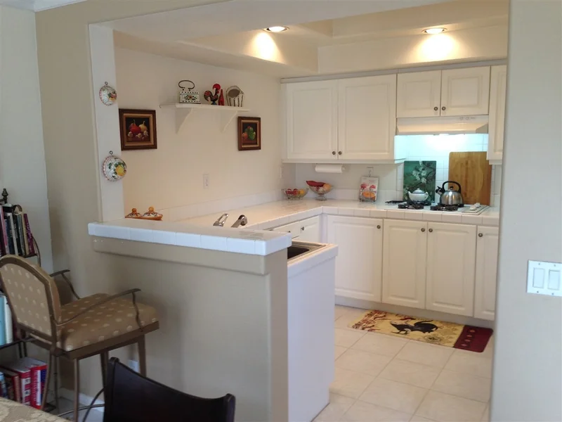 8645 Via Mallorca #A, La Jolla, CA 92037