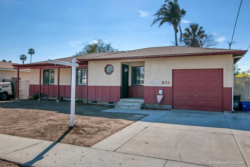 633 Fern Street, Escondido, CA 92027