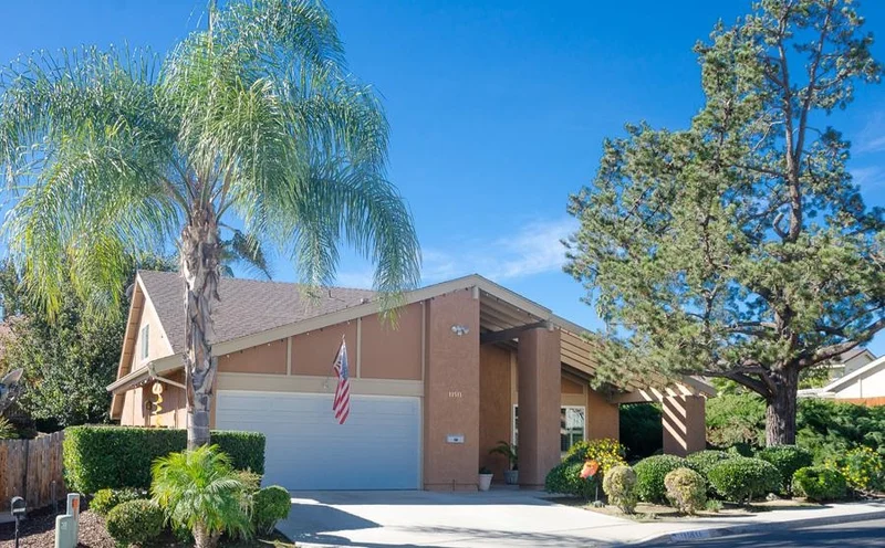 11511 Duenda Rd., San Diego, CA 92127