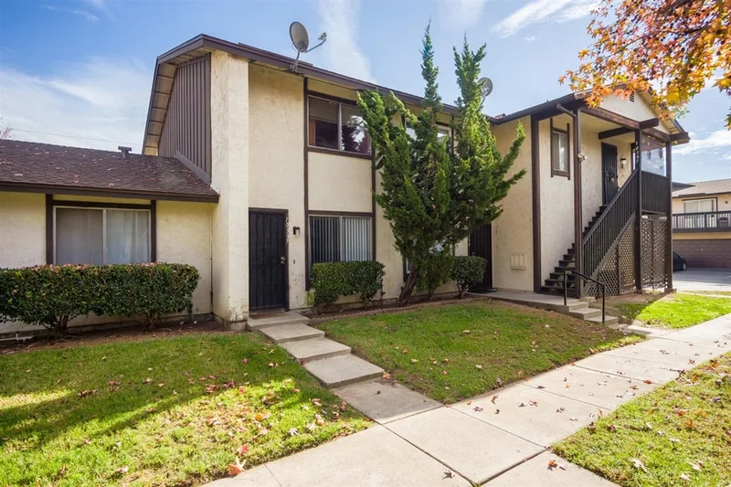 10337 Restful Court, Santee, CA 92071