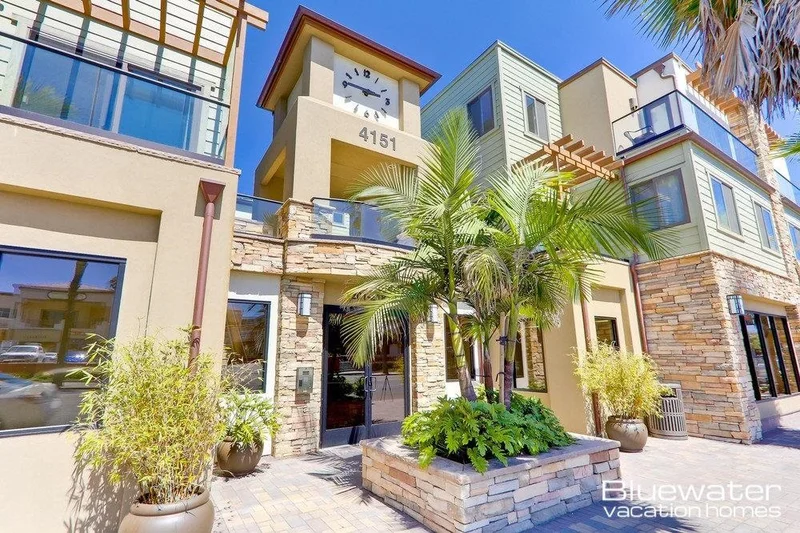 4151 Mission Blvd #214, San Diego, CA 92109