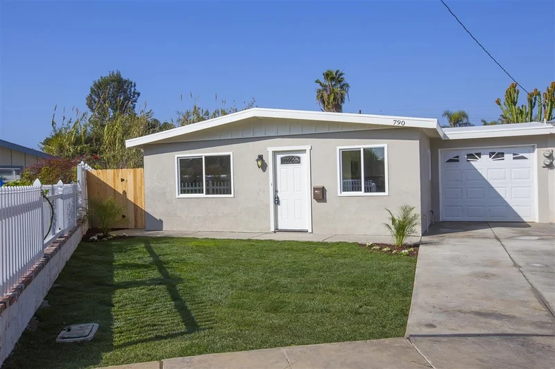 790 Camellia Place, Carlsbad, CA 92008