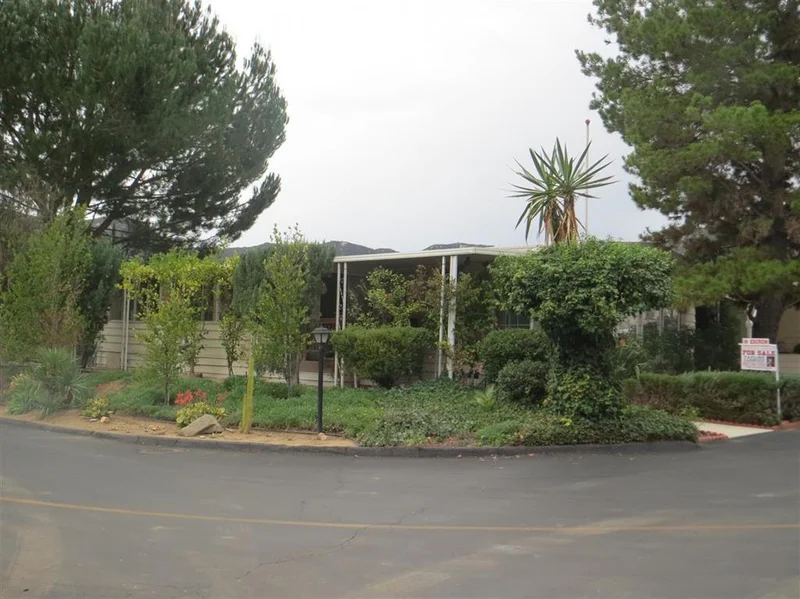 8975 Lawrence Welk Dr #164, Escondido, CA 92026