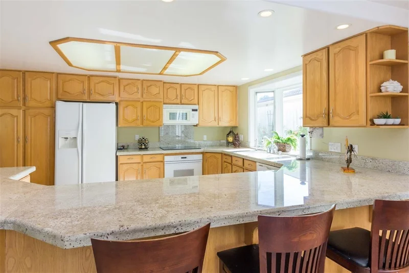 11382 Capilla Road, San Diego, CA 92127