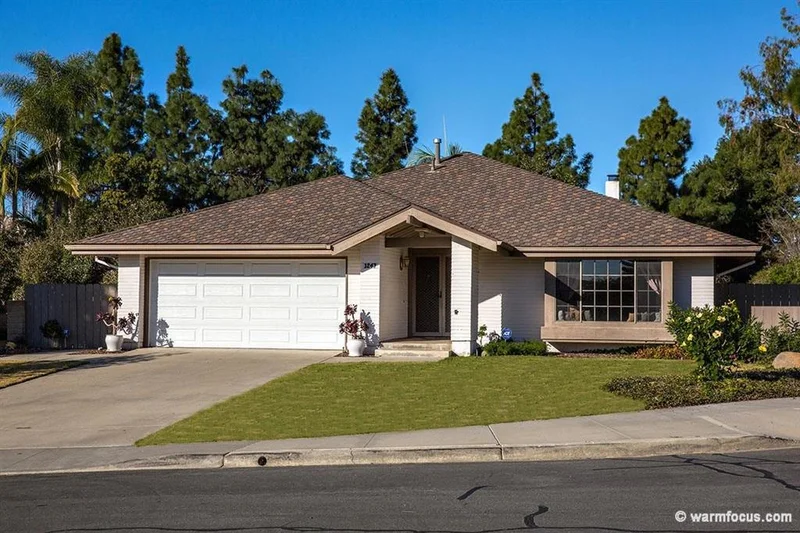 1247 Countrywood Lane, Vista, CA 92081