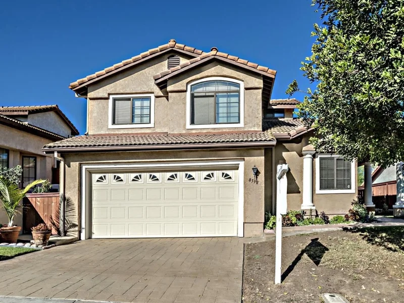 8592 Paseo Ladera, Santee, CA 92071