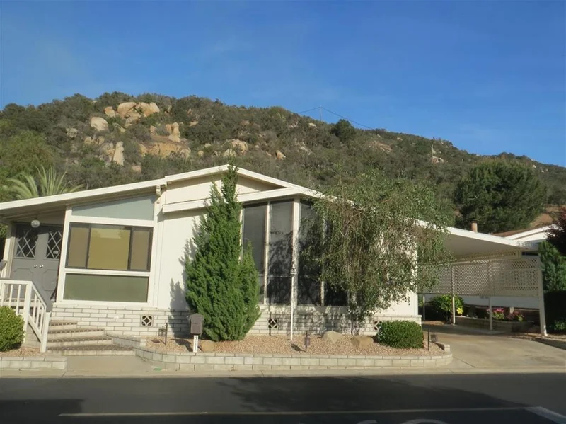 8975 Lawrence Welk Dr #311, Escondido, CA 92026