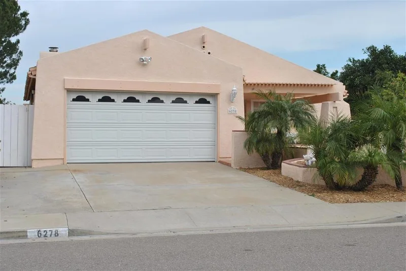 6278 Oakridge Rd, San Diego, CA 92120