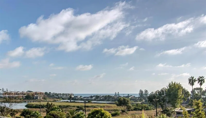 555 Eaton #B, Oceanside, CA 92054