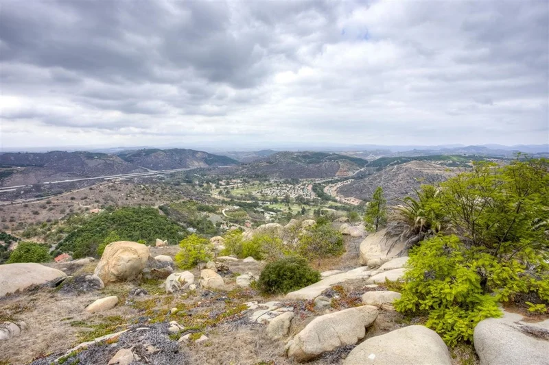 29596 Welk Highland Lane, Escondido, CA 92026