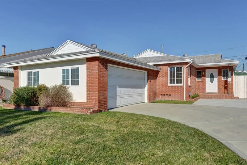 5556 Elgin Ave, San Diego, CA 92120