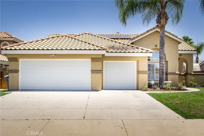 1257 Avenida Roundelay, San Jacinto, CA 92583