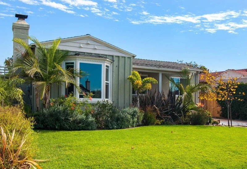 4627 Constance Dr, San Diego, CA 92115