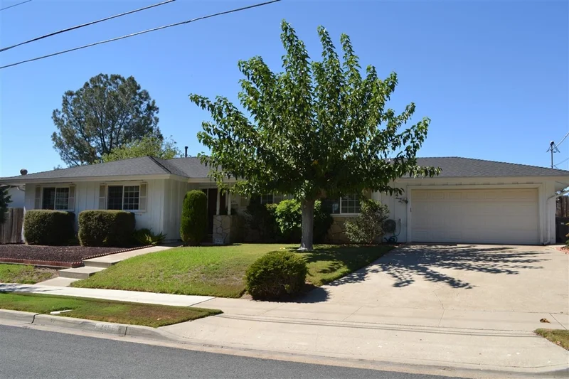 296 Cottonpatch Way, El Cajon, CA 92020