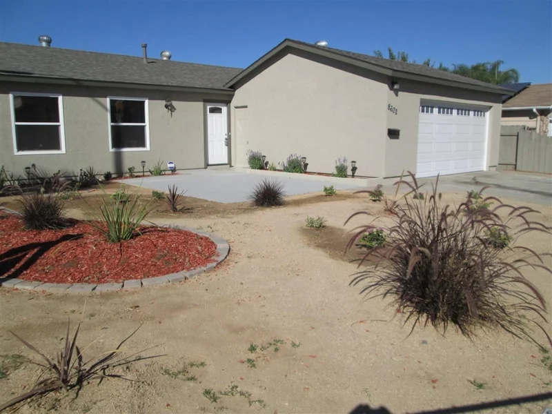 8602 Ian, Santee, CA 92071