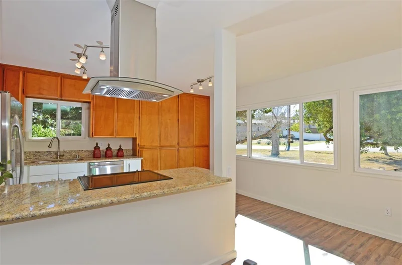 12328 Boulder View Dr, Poway, CA 92064