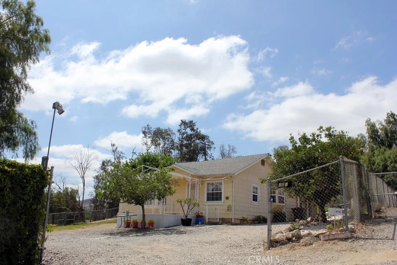 1032 6th, Norco, CA 92860