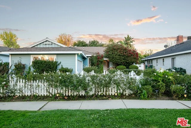4636 Varna, Sherman Oaks, CA 91423