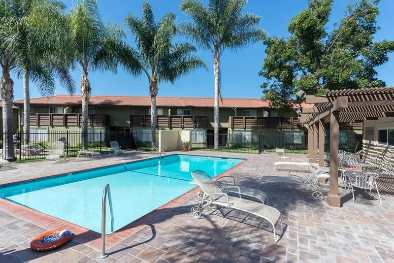 615 Fredricks #111, Oceanside, CA 92058