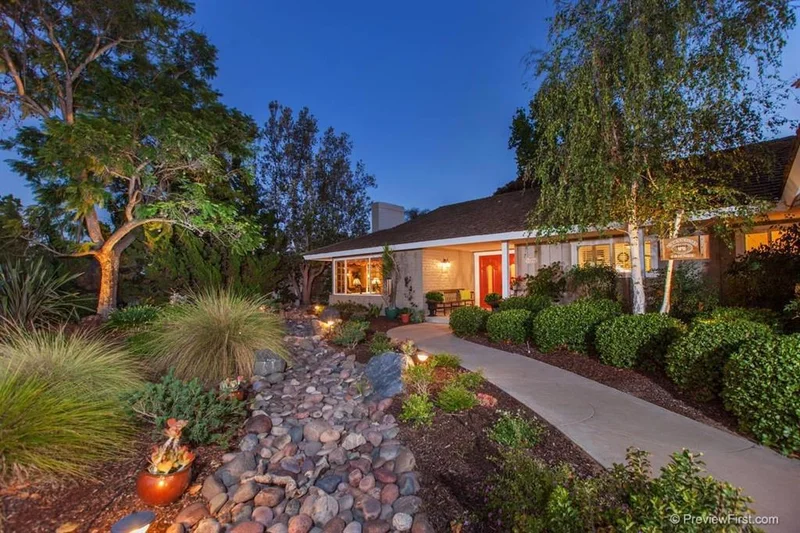 11253 Rolling Hills Drive, El Cajon, CA 92020