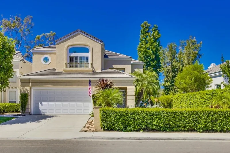 11613 Windcrest Ln, San Diego, CA 92128