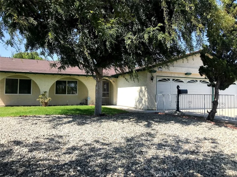 863 4th, Ontario, CA 91764