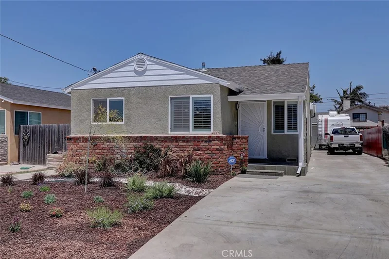 4627 134th, Hawthorne, CA 90250