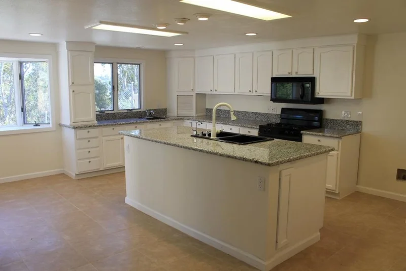1906 Blackhawk, Oceanside, CA 92056