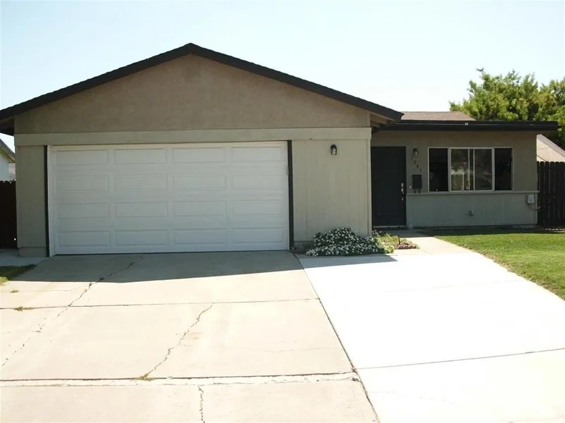 1043 Worthington St., San Diego, CA 92114