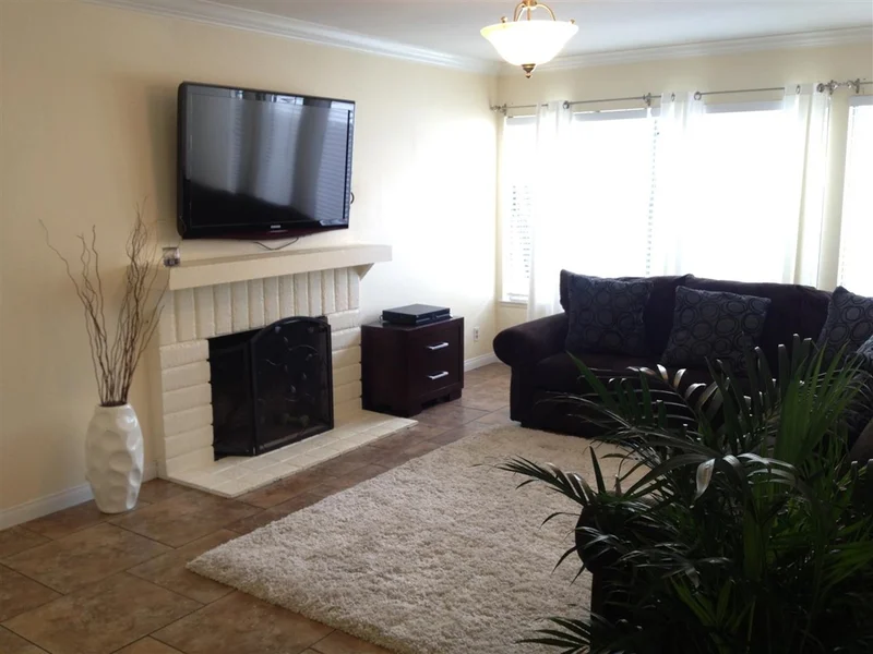 8854 Bralorne, San Diego, CA 92126