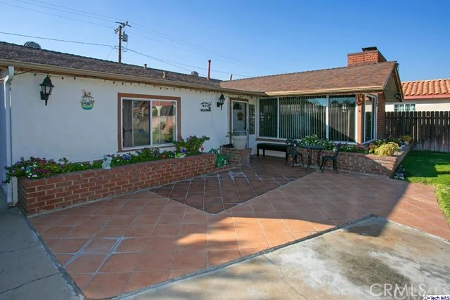 423 Brand, San Fernando, CA 91340