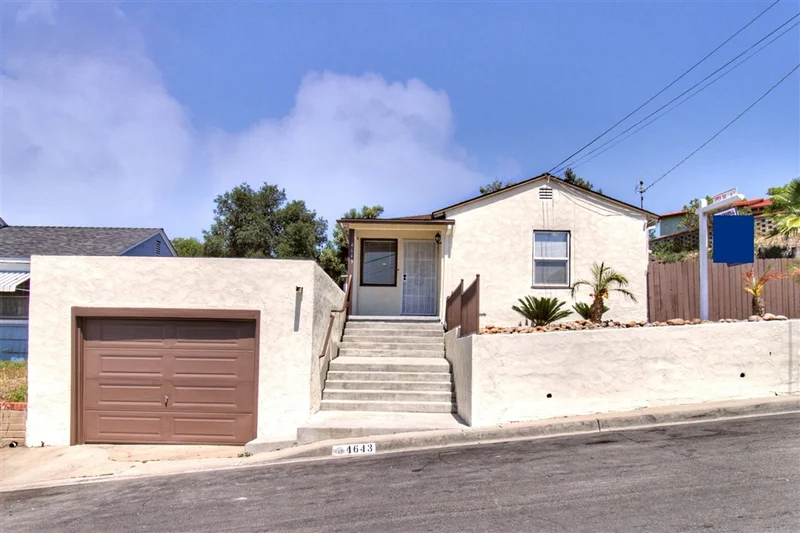 4643 Pomona, La Mesa, CA 91942