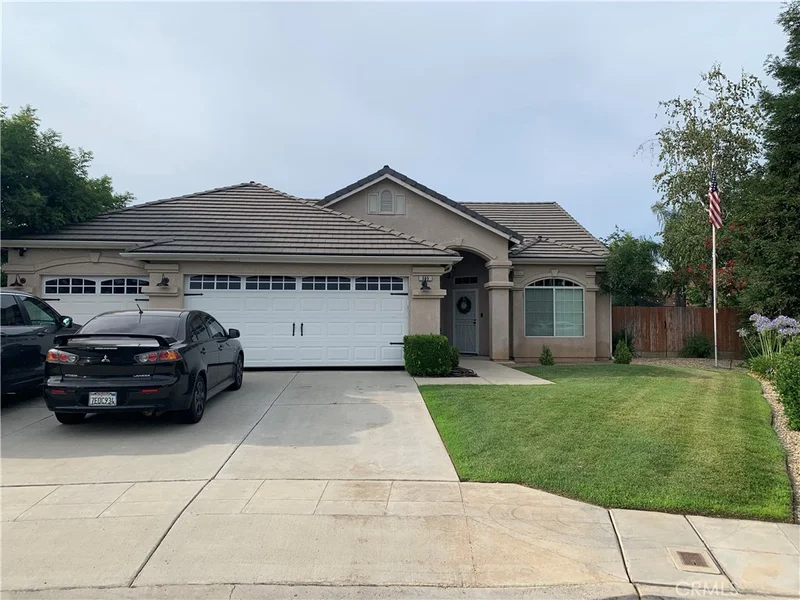 555 Polson, Clovis, CA 93612