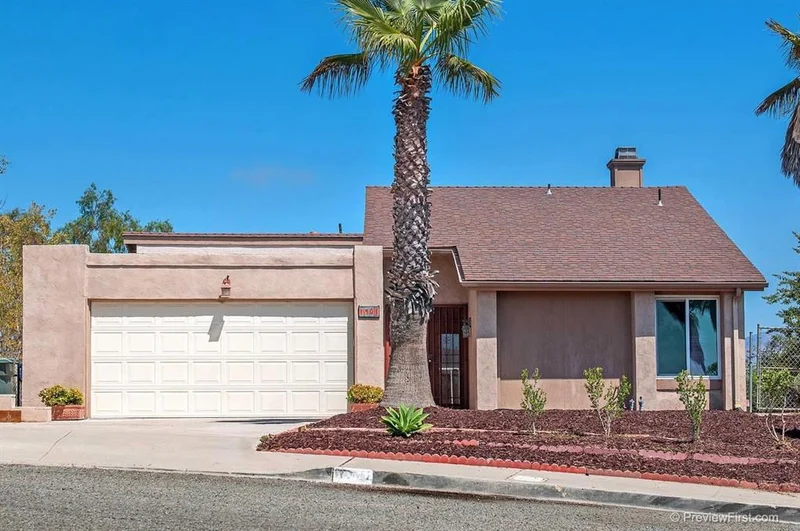1901 Berry Street, Lemon Grove, CA 91945