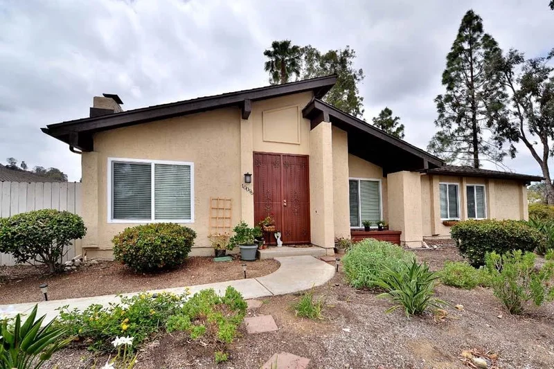 10096 Nuerto, Spring Valley, CA 91977