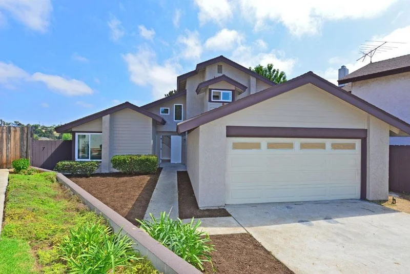 2248 Saratoga Street, Oceanside, CA 92054
